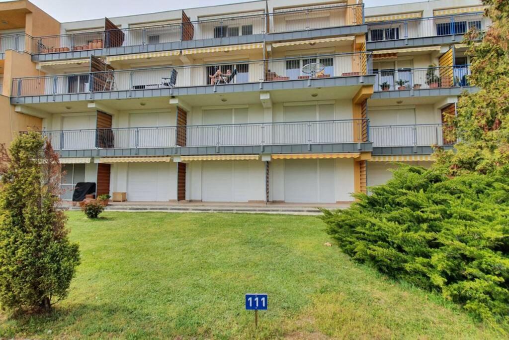 Igenyes 4 Fos Apartman Koezvetlen A Strandnal Appartement Csopak Buitenkant foto